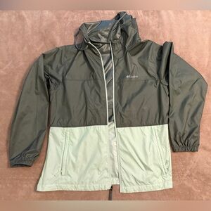 Columbia Women’s Two-Tone Windbreaker Jacket